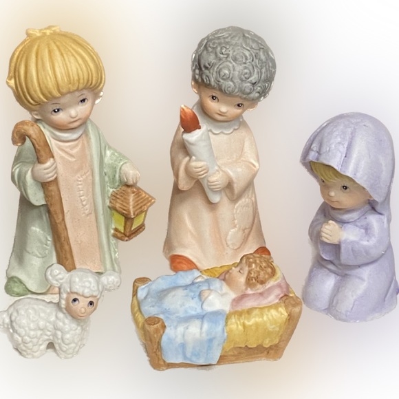 Vintage Homco 5602 porcelain Children nativity
Set - Picture 1 of 12